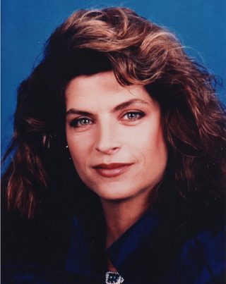 Kirstie Alley, photo 3 of 3