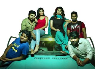 Odavum Mudiyadhu Oliyavum Mudiyadhu still 8