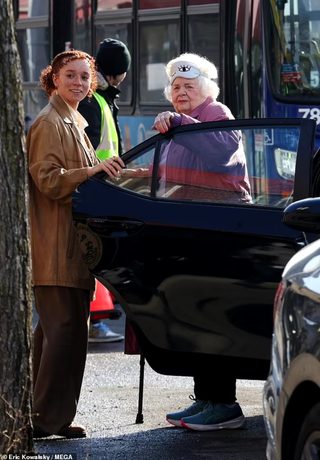 Eleanor the Great still 7