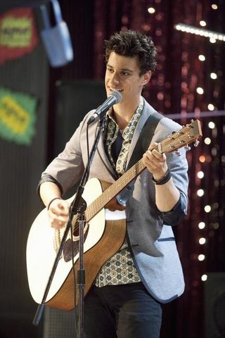 Radio Rebel still 2
