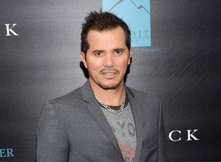 John Leguizamo, photo 2 of 3