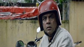 Dharam Sankat Mein still 4