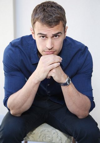 Theo James, photo 2 of 3