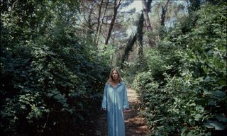 A Virgin Among the Living Dead still 5