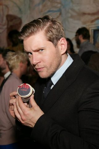 Allen Leech, photo 2 of 3