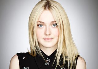 Dakota Fanning, photo 1 of 3