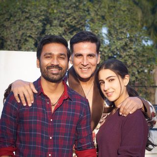 Atrangi Re still 2