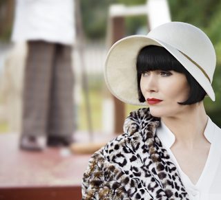 Essie Davis, photo 1 of 3