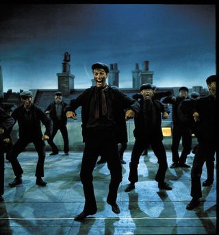 Mary Poppins still 6