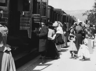 The Arrival of a Train at La Ciotat still 1