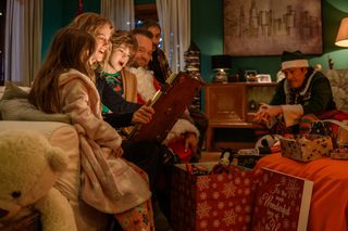 Christmas Thieves still 2