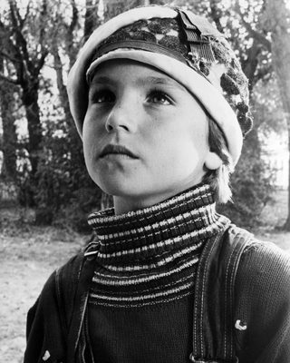 Paper Moon still 8