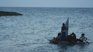 7 Days in Havana still 4