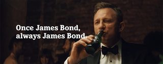 Daniel Craig vs James Bond still 6