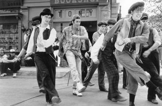 Newsies still 5