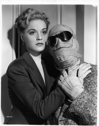 The Invisible Man Returns still 5