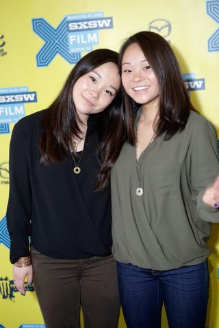Twinsters still 3