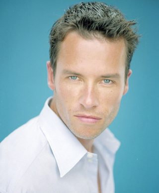 Guy Pearce, photo 1 of 3