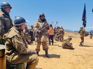 The Volunteers: To the War still 5
