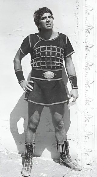 Dharam Veer still 5