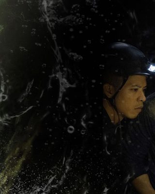 Thirteen Lives still 5