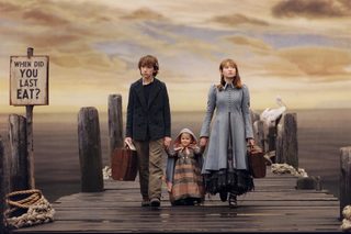 Lemony Snicket's A Series of Unfortunate Events still 2