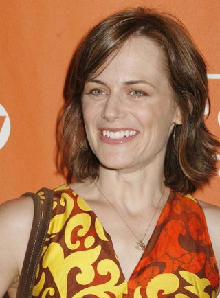 Sarah Clarke, photo 2 of 3