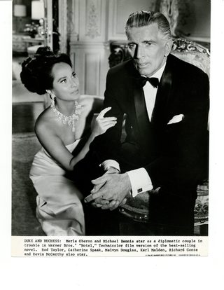 Hotel still 3