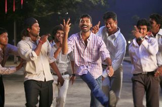 Velaiyilla Pattathari still 7
