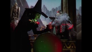 Lynch/Oz still 7