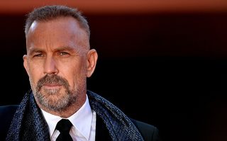 Kevin Costner, photo 1 of 3
