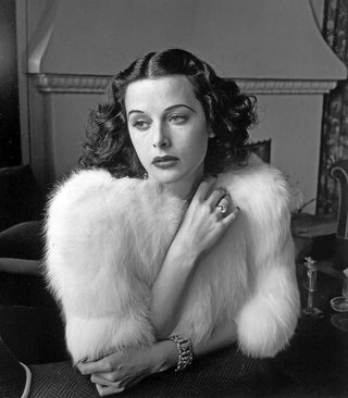 Bombshell: The Hedy Lamarr Story still 8
