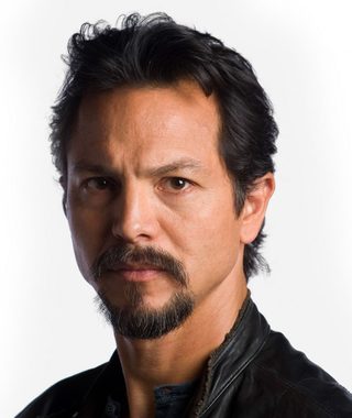 Benjamin Bratt, photo 1 of 3
