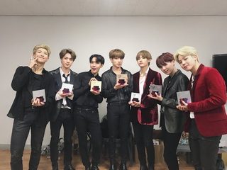 BTS World Tour: Love Yourself in Seoul still 8