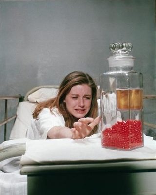 Valley of the Dolls still 2