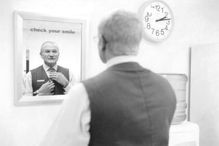 One Hour Photo still 2