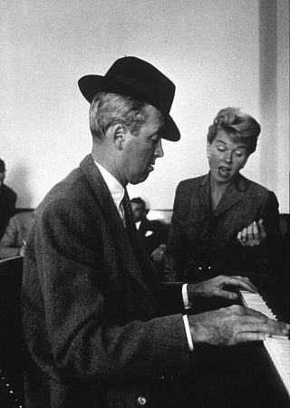 The Man Who Knew Too Much still 8