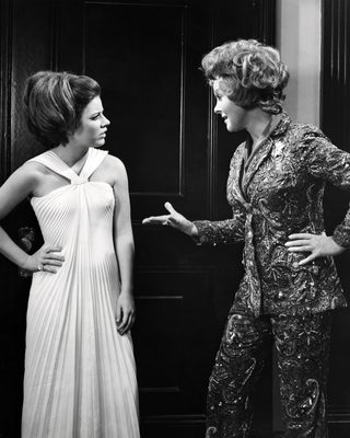 Valley of the Dolls still 3