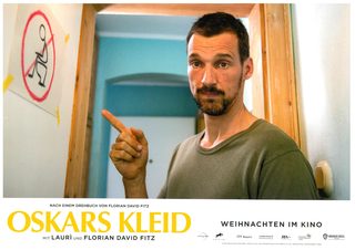 Oskars Kleid still 2