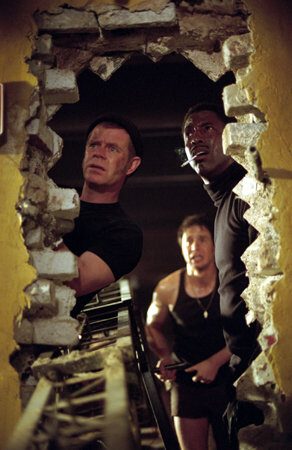 Welcome to Collinwood still 8