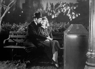 Mr. Deeds Goes to Town still 2