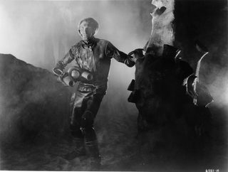Planet of the Vampires still 5