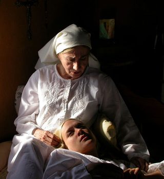 3 Needles still 4
