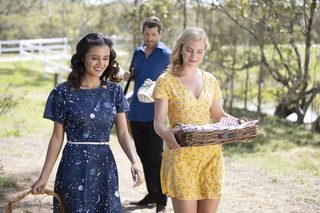 Romance on the Menu still 6