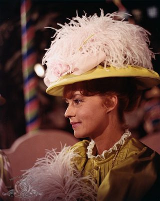 Viva Maria! still 7
