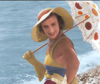 Jolly Fellows still 4