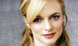 Heather Graham, photo 2 of 3