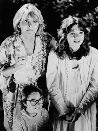 Harry and the Hendersons still 5