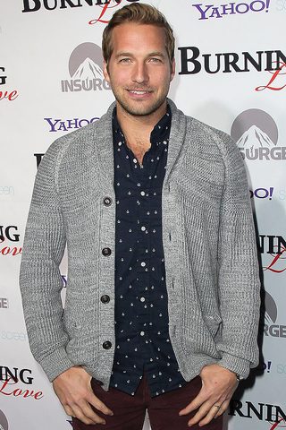 Ryan Hansen, photo 2 of 3