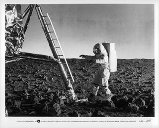 Capricorn One still 8
